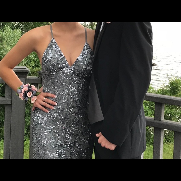 SCALA x back sequin dress - Picture 4 of 8